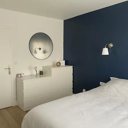 Superbe A Parking Prive